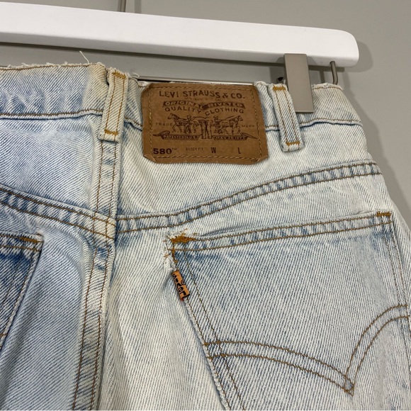 Vintage Levi’s 580 Denim Jean Shorts Baggy Fit Jorts - Picture 4 of 10